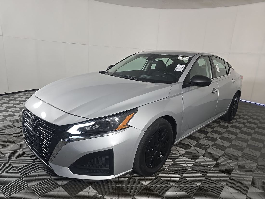 2024 Nissan S